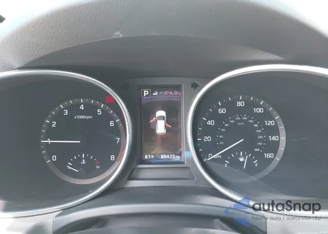 2017 Hyundai Santa Fe Sport z USA, uszkodzony, nr VIN 5NMZW4LA1HH042352